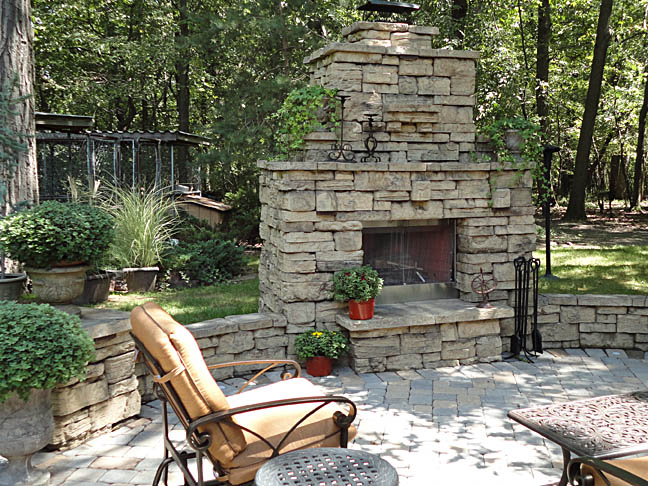 Outdoor Patios with Fireplaces